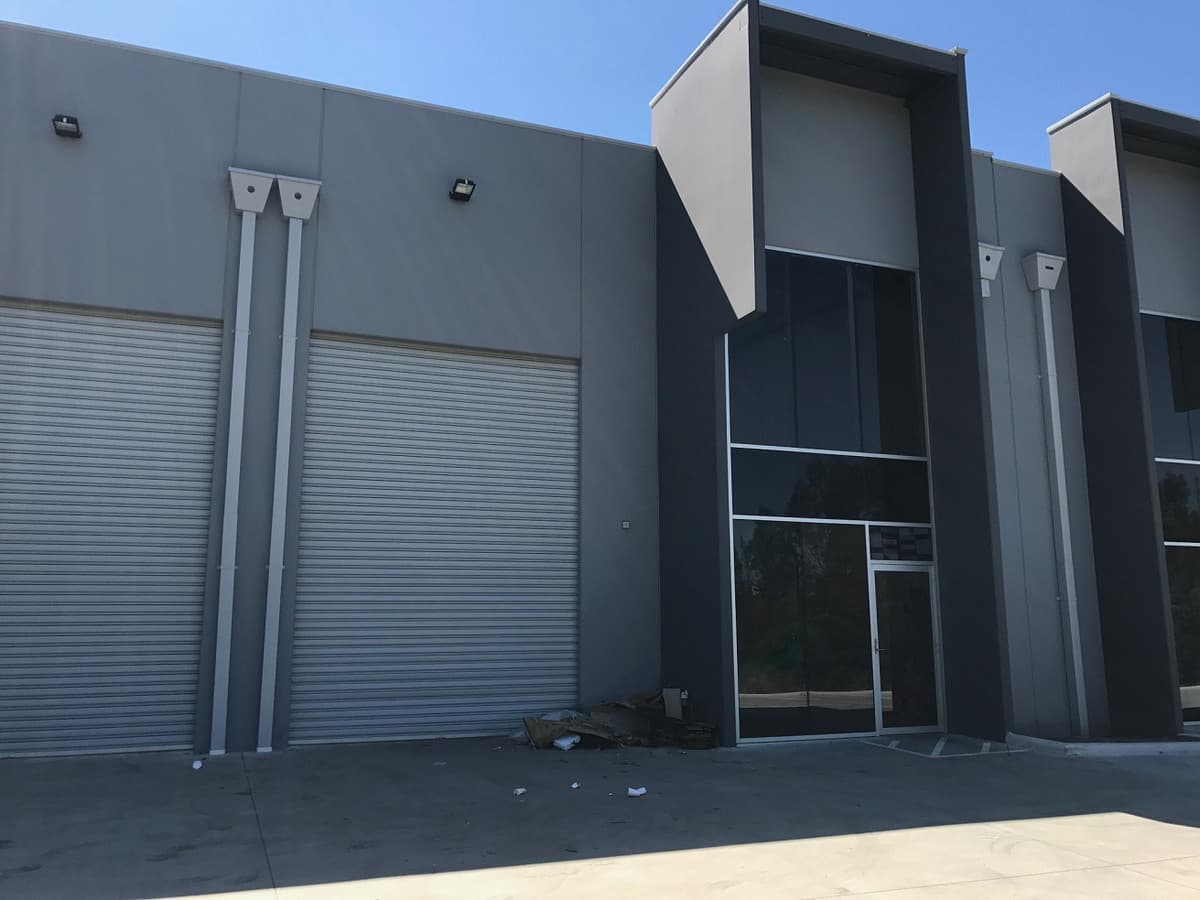 20 / 21 Mills Road, Dandenong